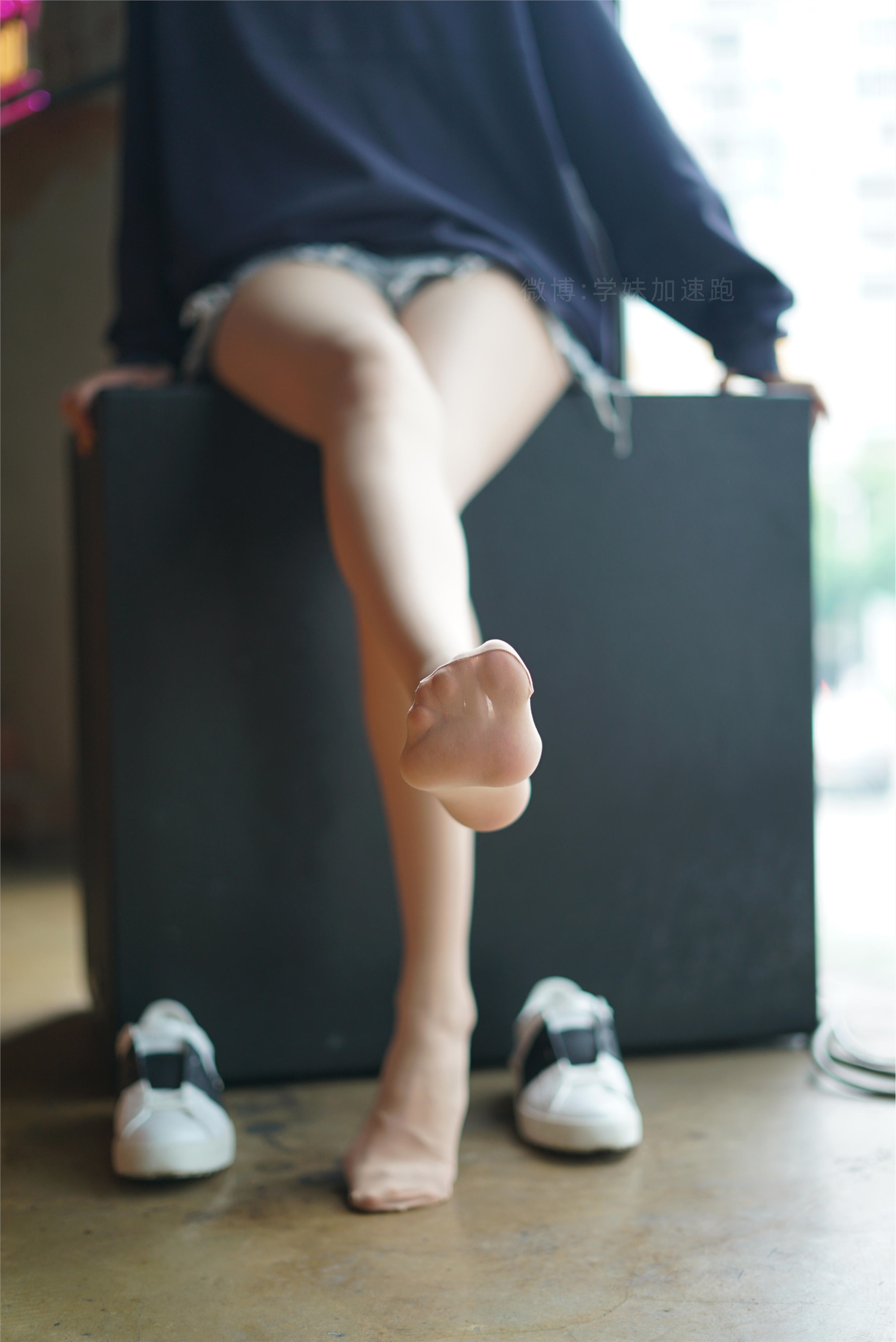 学妹加速跑 XM087《腿玩年的腿-九九》